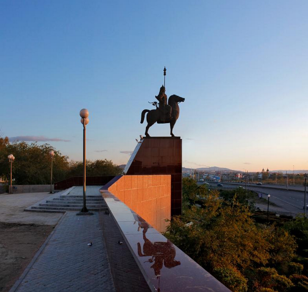 Памятник Гэсэру. Улан-Удэ. Бурятия