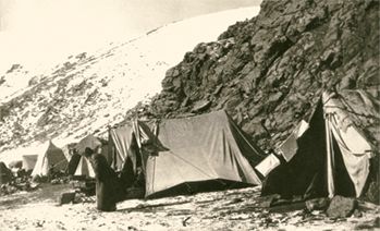 Лагерь экспедиции на Чантанге. [1927]