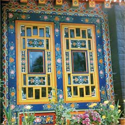 Окно монастыря. Сикким. Фото Л.В.Шапошниковой