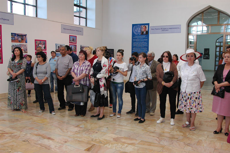 На открытии выставочного проекта в Узбекистане