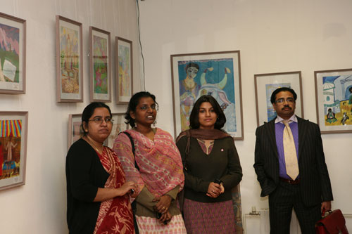 Выставка детского рисунка в посольстве Индии
