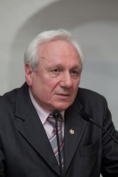 Филатов Сергей Александрович – президент Фонда социально-экономических и интеллектуальных программ