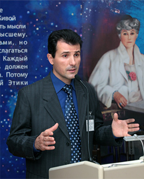 Председатель Санкт-Петербургского отделения МЦР Э.А. Томша